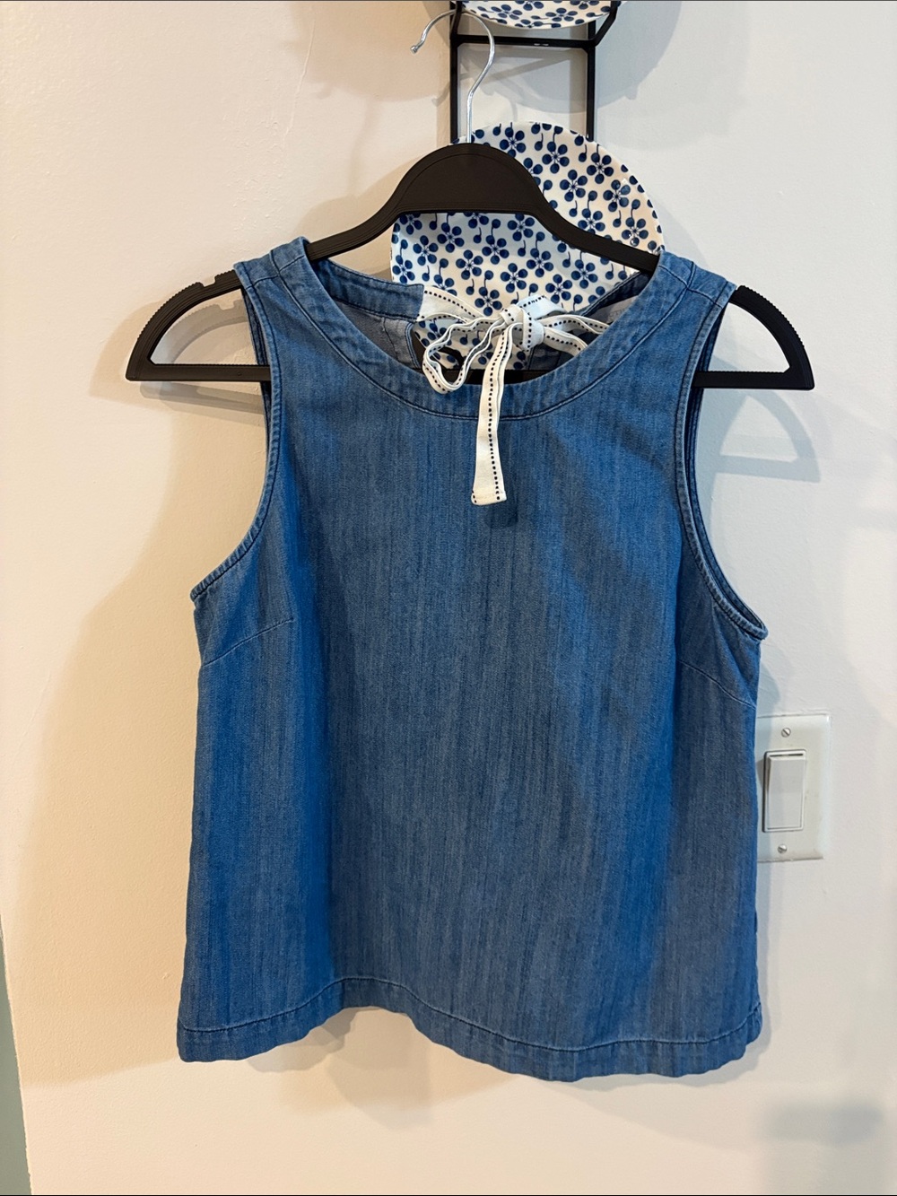 SOUTHERN TIDE Sleeveless Denim Tie-Back Tank Top - Blue